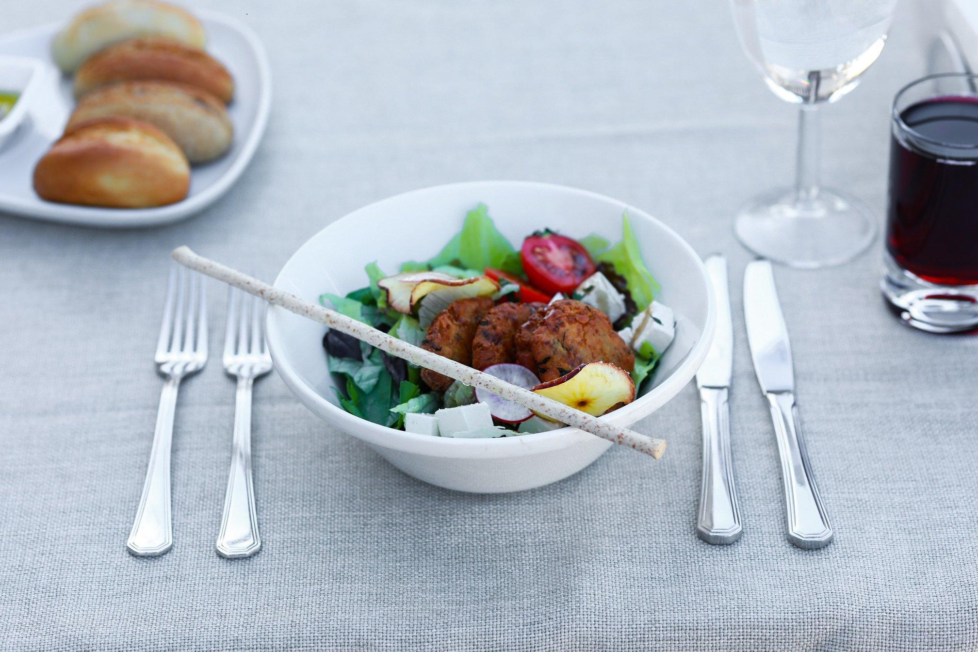 Falafel Salatası / Falafel Salad