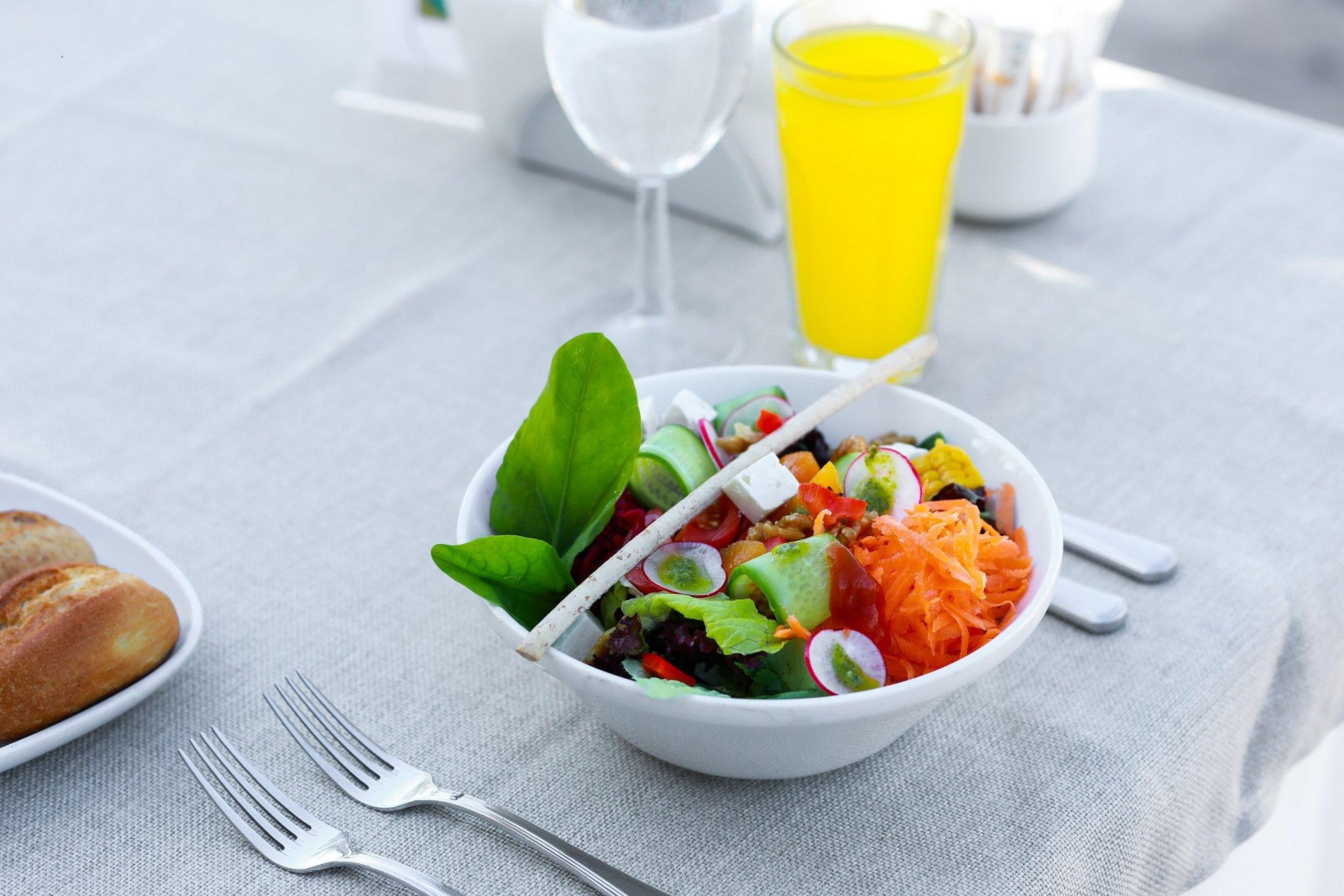 Dört Mevsim Salata / Four Season Salad